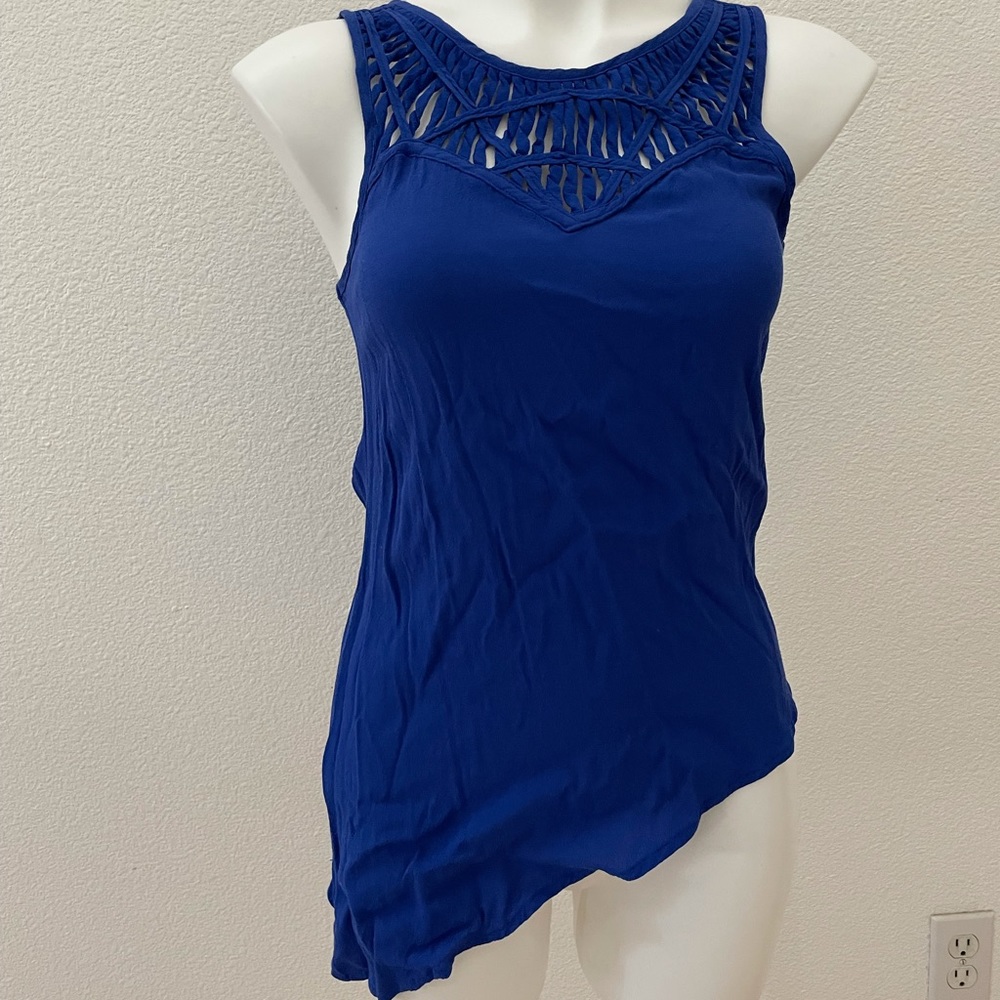 Bar III blue summer top